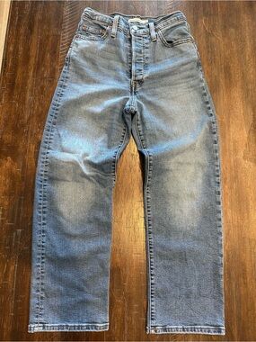 Levi's Women's Ribcage Straight Ankle Jeans